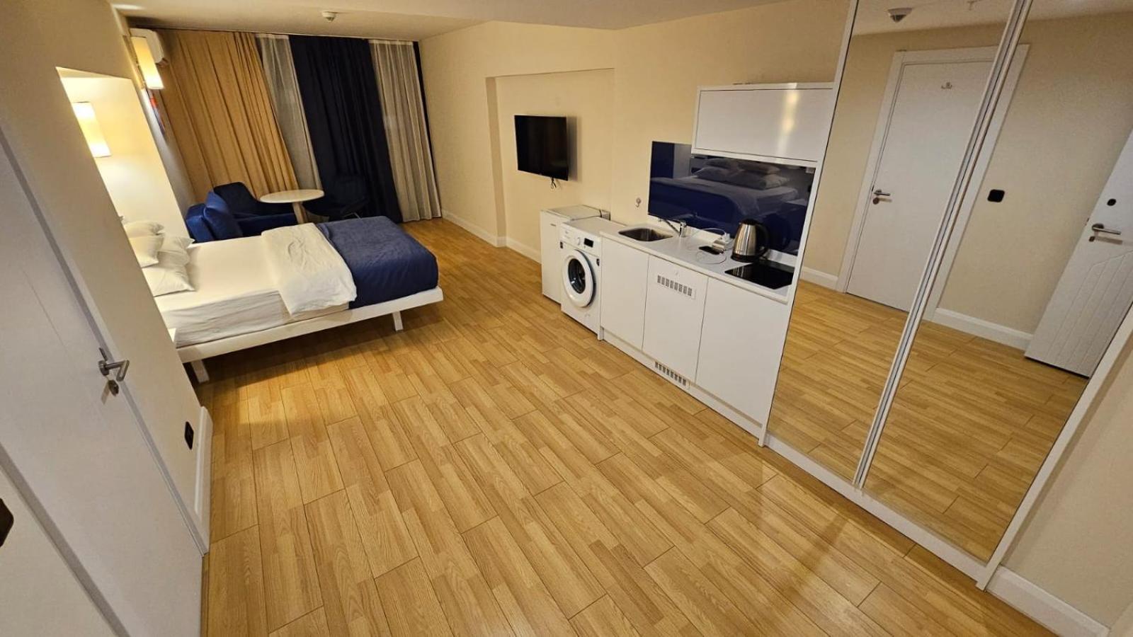 Orbi City Block A Floor 10 Room 40 Batumi Exterior photo